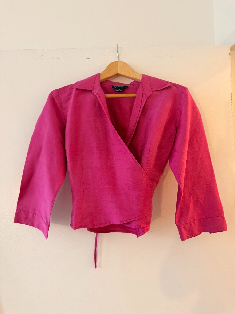 ANN TAYLOR Fuchsia Silk Wrap Top